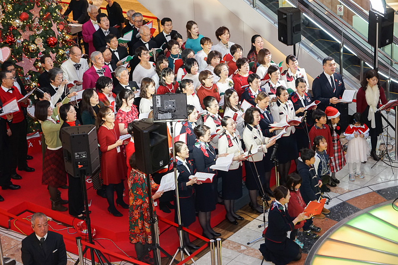 JAL合唱団「FREUDE（フロイデ）」の合唱と演奏