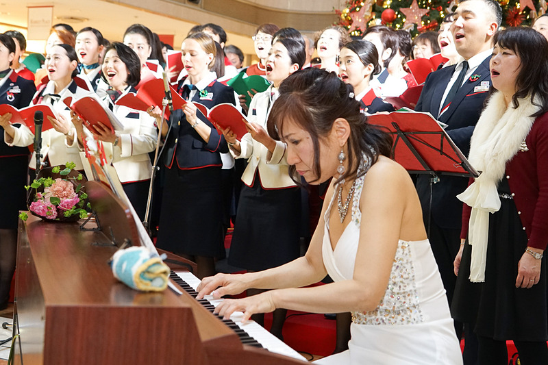 ピアノ演奏の池田由紀子さん