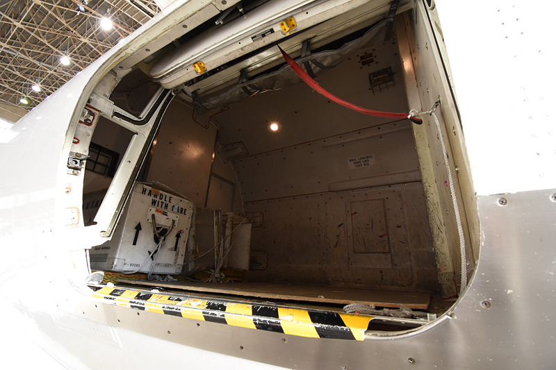 カーゴスペース。最大積載量3500ポンド（1587kg）と書かれてある