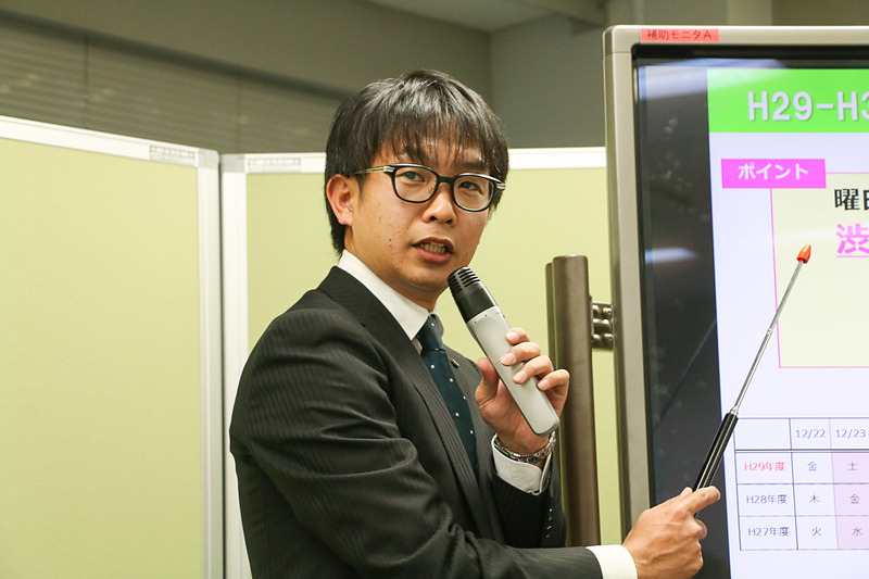 東日本高速道路株式会社 関東支社 交通技術課所属で、5代目渋滞予報士の外山（とやま）敬祐氏が、年末年始の渋滞予測