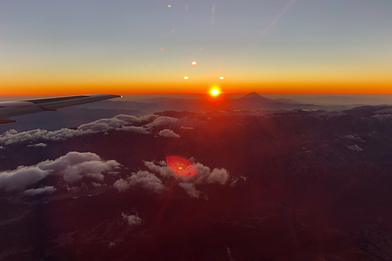 富士山横からご来光