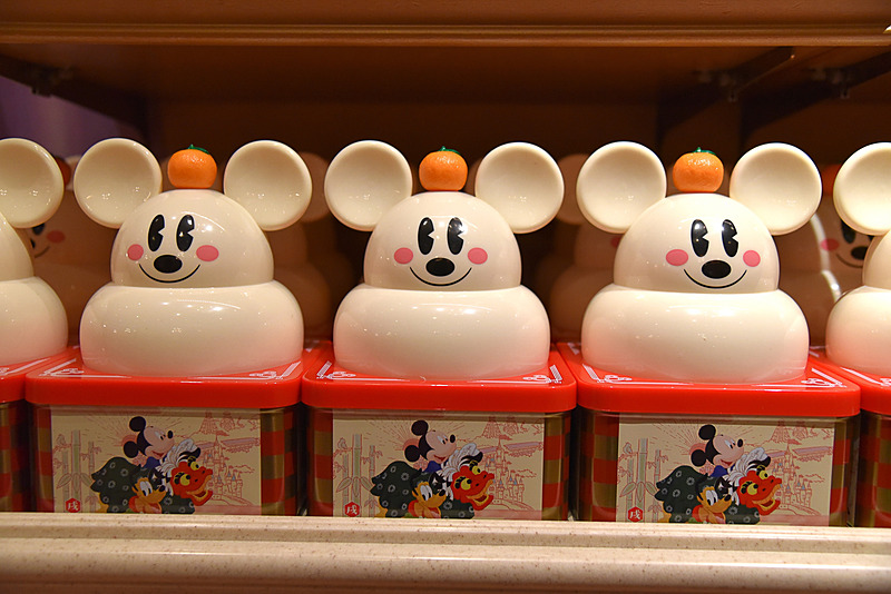 鏡餅としても大活躍してくれる「おせんべい」（1300円）