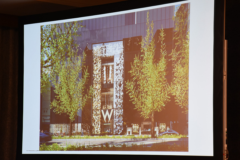 エントランスには20mのパブリックアートを施す