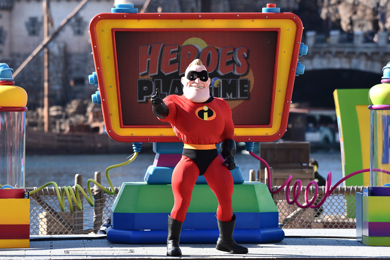 映画「Mr.インクレディブル」のMr.インクレディブルがスーパーヒーロになるための訓練がスタート