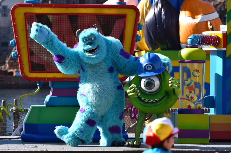 映画「モンスターズ・インク」のマイク・ワゾウスキとジェームズ・P・サリバン