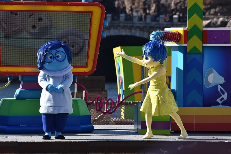 「インサイド・ヘッド」のヨロコビとカナシミ