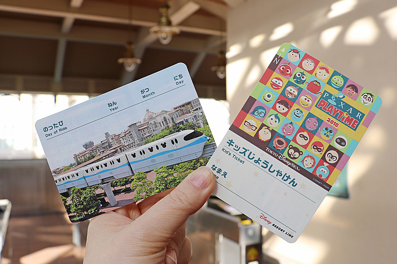 キッズだけに配られる、乗車記念の「キッズじょうしゃけん」。大きめの紙製でこれで乗ることはできないが、よい記念になる