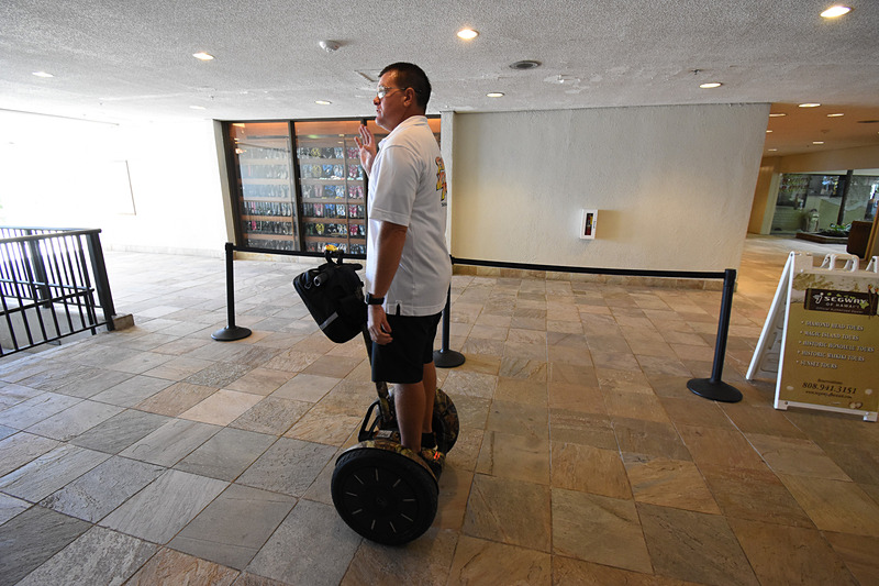 公道を走行するので、トレーニングは真剣。止まり方がなにより大事。ビリーさんの訓練は優しくも厳しい