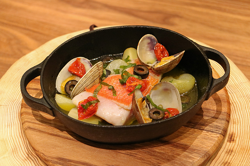 「築地鮮魚のプレゼ アサリ チェリートマト 新じゃがいも バジル」（4300円、税別）