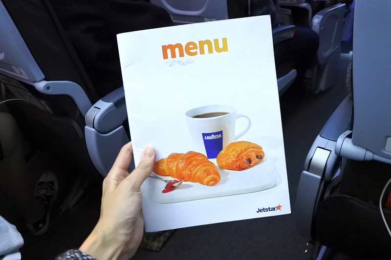 小腹が空いたら各種スナックとドリンクを購入しよう
