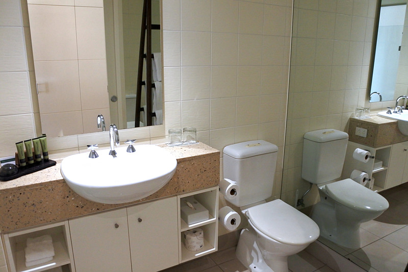 シャワー＆トイレ部分もかなりの広さ