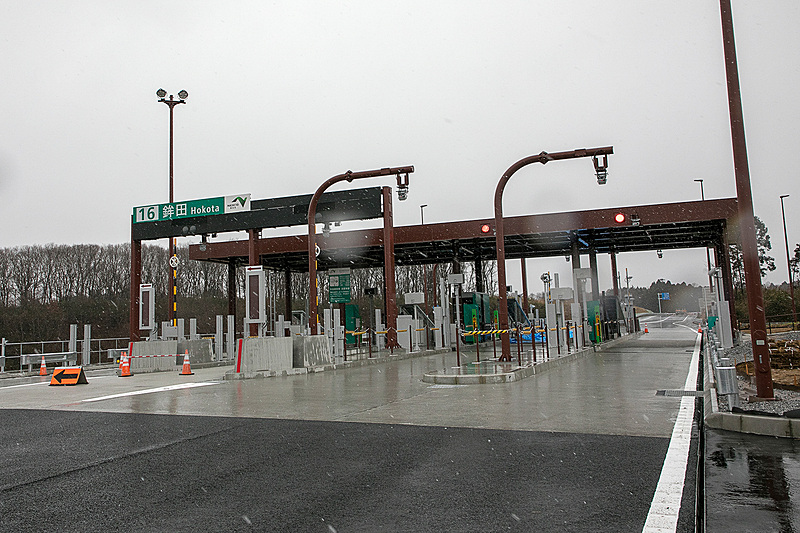 NEXCO東日本は、東関東自動車道 鉾田IC～茨城空港北IC間の現場公開を行なった
