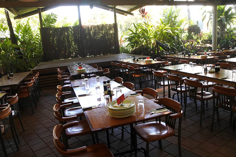 焼きたての各種お肉やオーストラリアならではのメニューがビュッフェ形式で味わえる「アウトバック・レストラン」