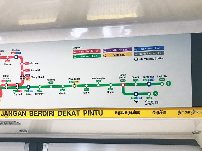 路線図。色分けされていて分かりやすい