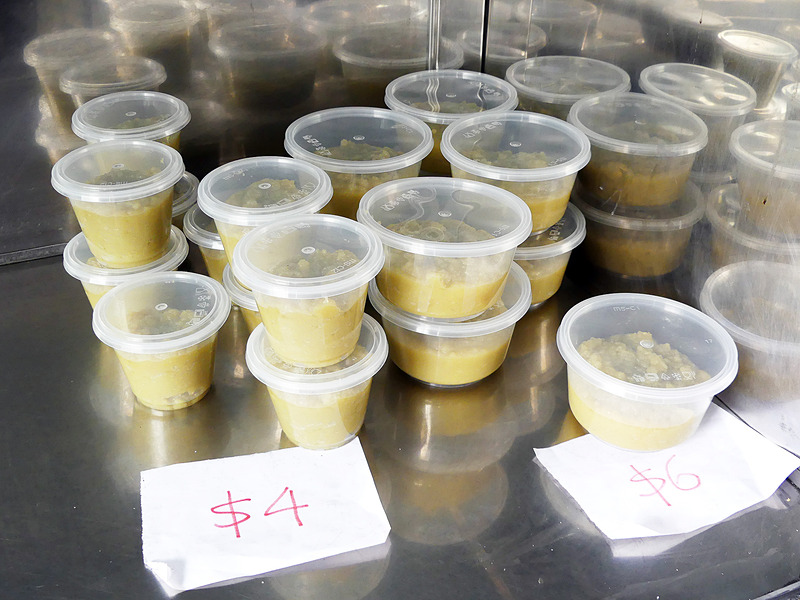 カヤジャムは店頭の冷蔵庫に入って売っていましたが、このパッケージでしっかり日本まで持ち帰る自信がなかったので断念