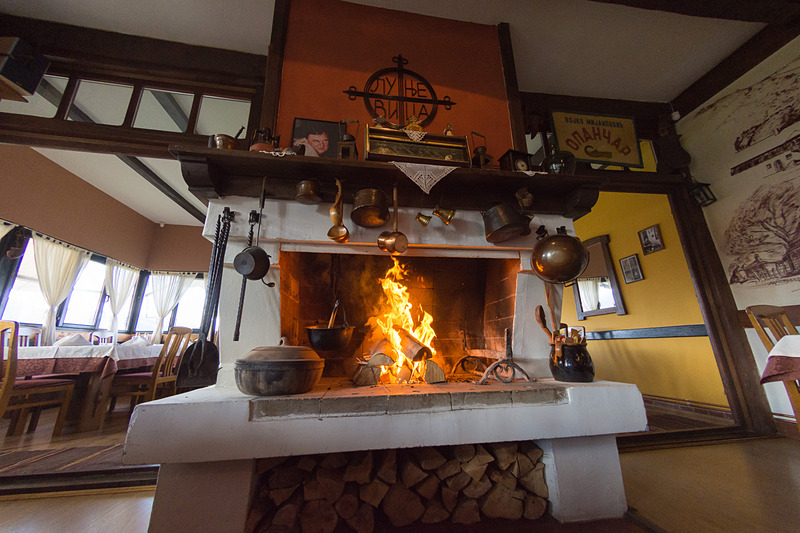 ベオグラードから2時間ほど南下したところにあるルニエヴィツァ（Lunjevica）村。その名を冠したレストランは温もりを感じるお店