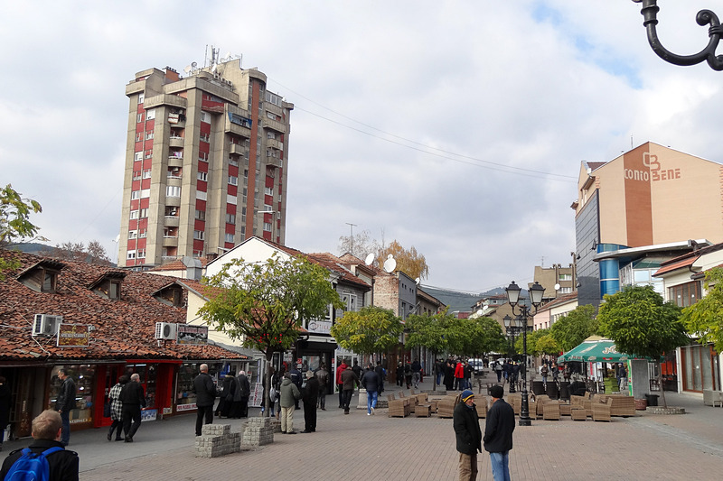 少し離れると近代的に発展している街並みも