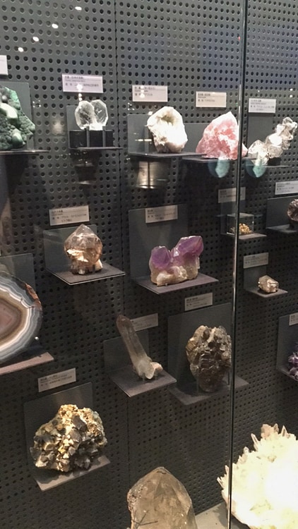 世界各国で発掘された鉱石