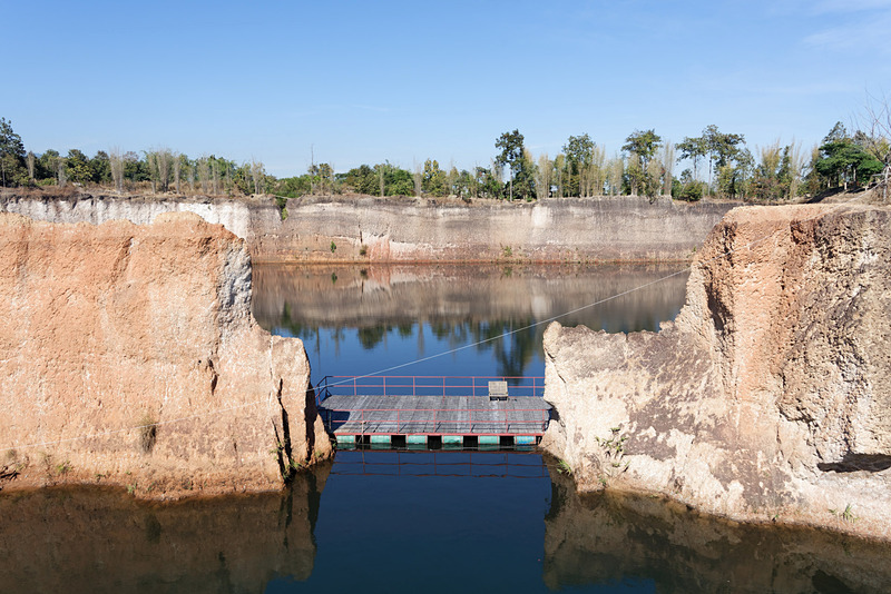 向こう側が使われていないエリア