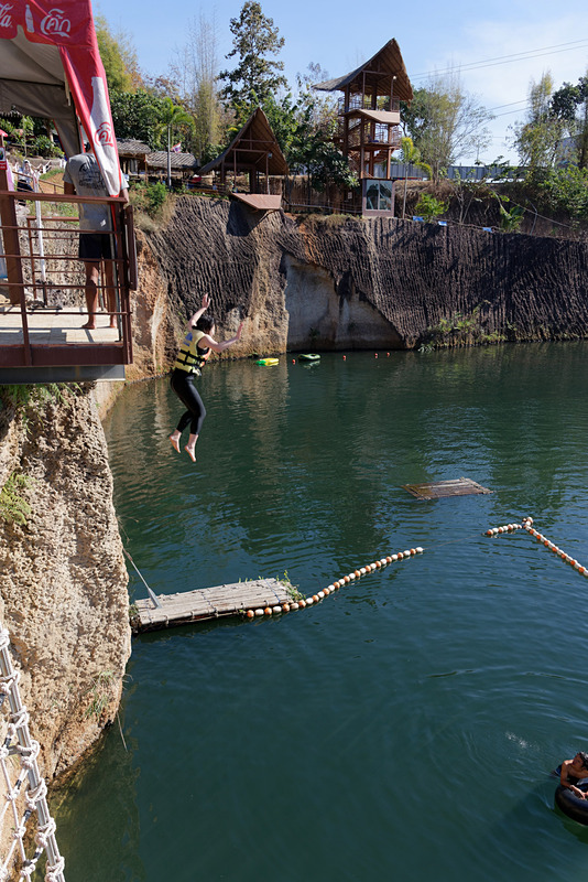 たまたま居合わせた日本人女性もチャレンジしていた