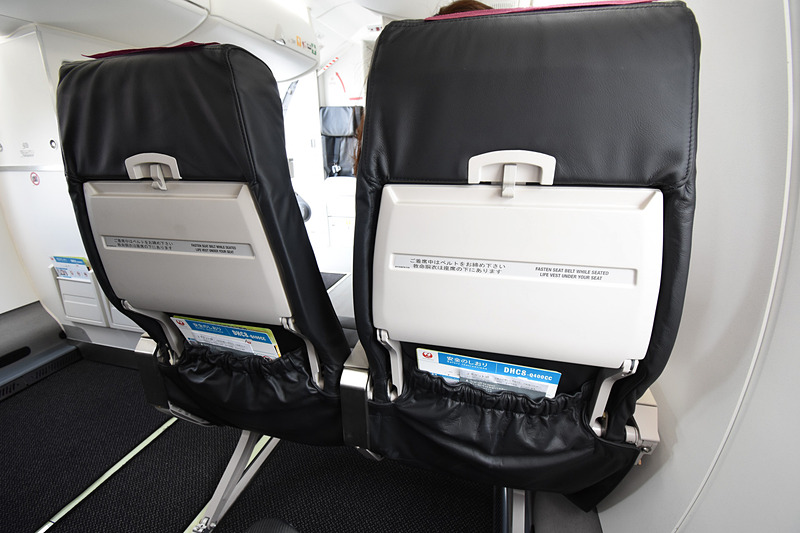 テーブルとシートポケット