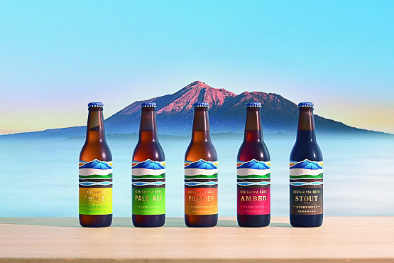 霧の蔵ブルワリーではオリジナルのクラフトビールを購入できるほか、夏期にはビアガーデンも営業する