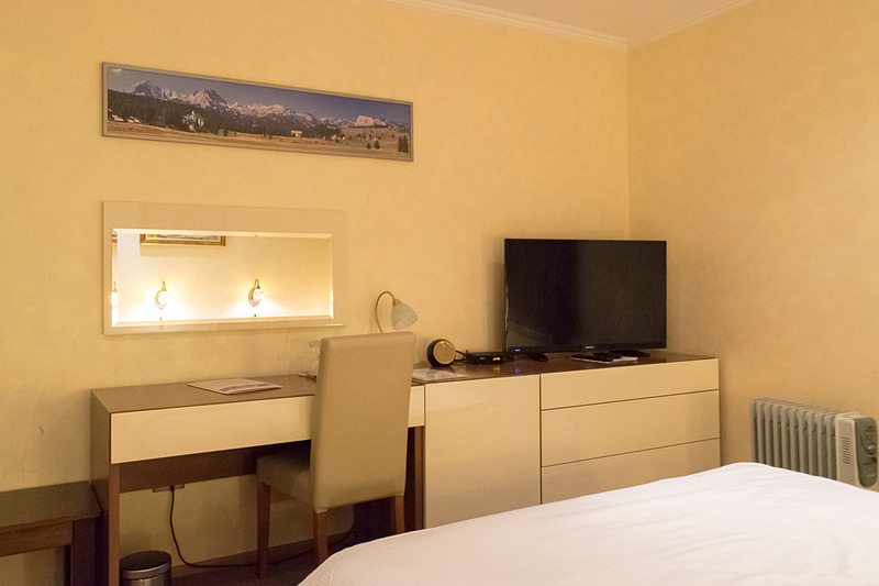 こちらはダブルベッドルーム