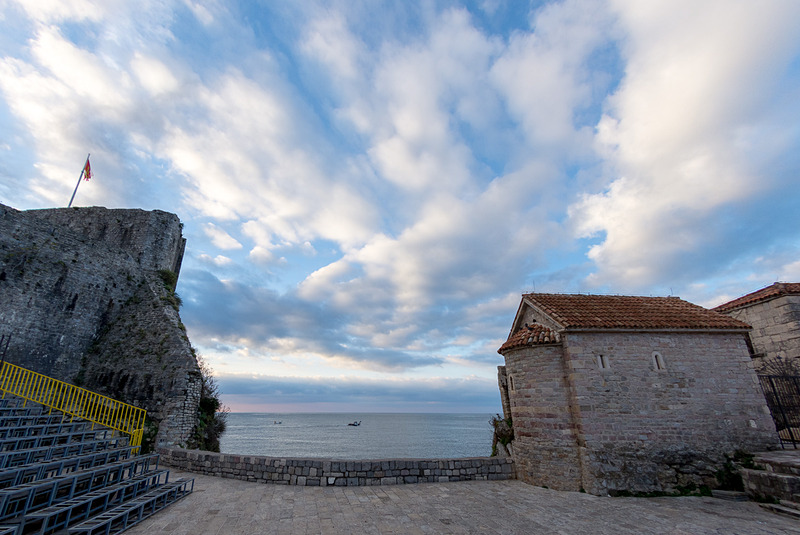 アドリア海に面するブドヴァ旧市街