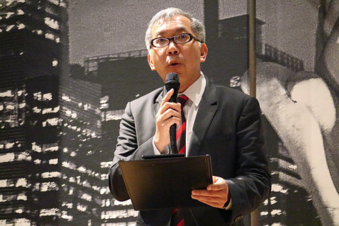 レスリー・キーさんの写真展「Singapura（シンガプーラ）」に