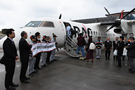 琉球エアーコミューターのボンバルディア Q300型機が慶良間～久米島