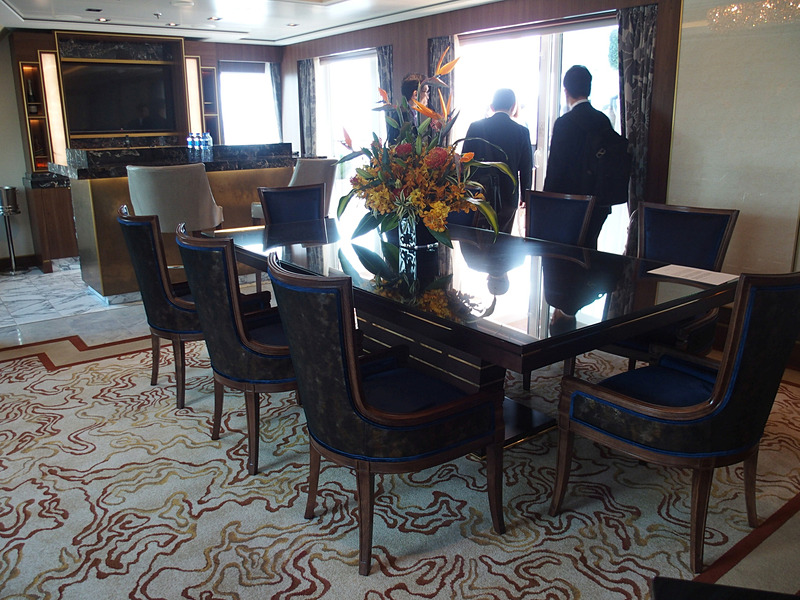 ゲンティン ドリームで最上等級船室になるPALACE VILLAのリビング