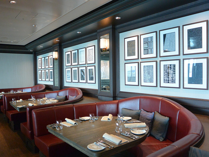 すべての船客が利用できる有料レストレランでは最も格式の高いレストランの1つ「Bistro by Mark Best」。取材時はコースでオーダーしたが、アラカルトも可能