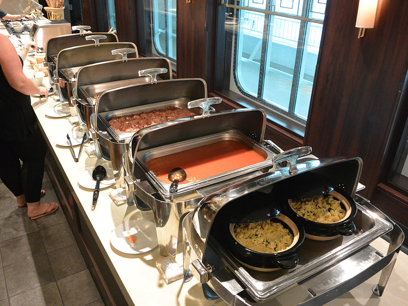 朝のビュッフェメニュー