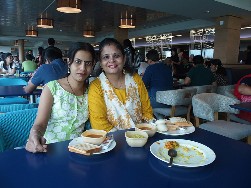 本人たちが知らないうちに私のインド家庭料理作法の師匠となった母娘