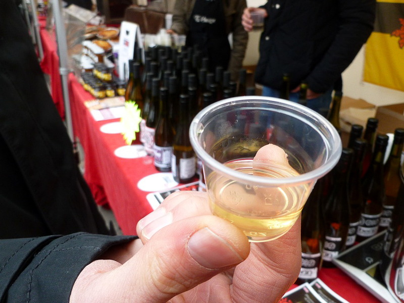 私は下戸なので飲めませんでしたが、ちょっとなめた限りではとーっても甘いお酒です