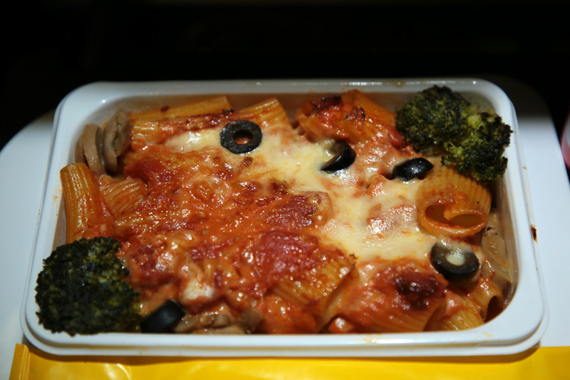 パスタとパンは温かい