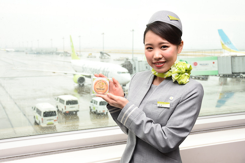 クッキーにはデフォルメした同社の機体と「THANK YOU FOR FLYING WITH US」のメッセージ