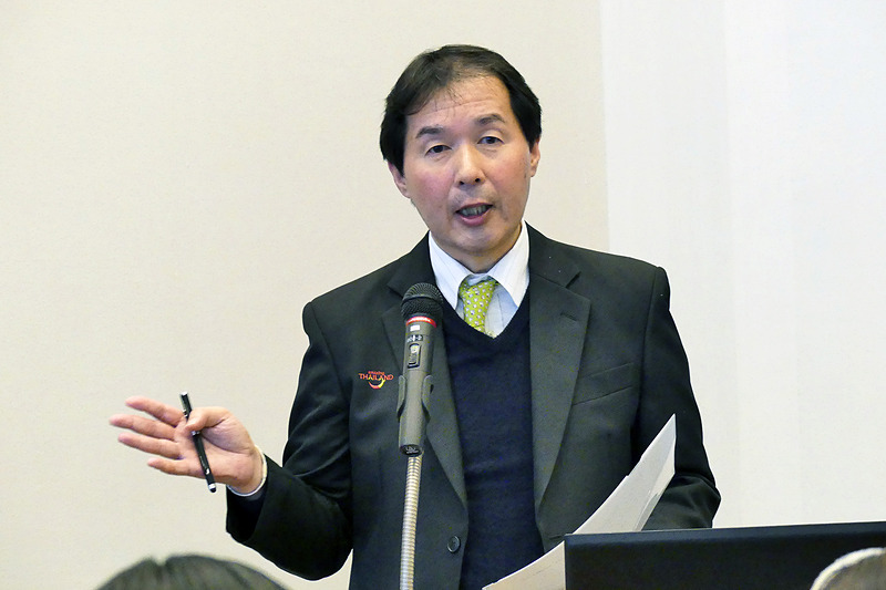 タイ国政府観光庁 東京事務所 マーケティングマネージャー 藤村喜章氏が日タイ間の現状を説明