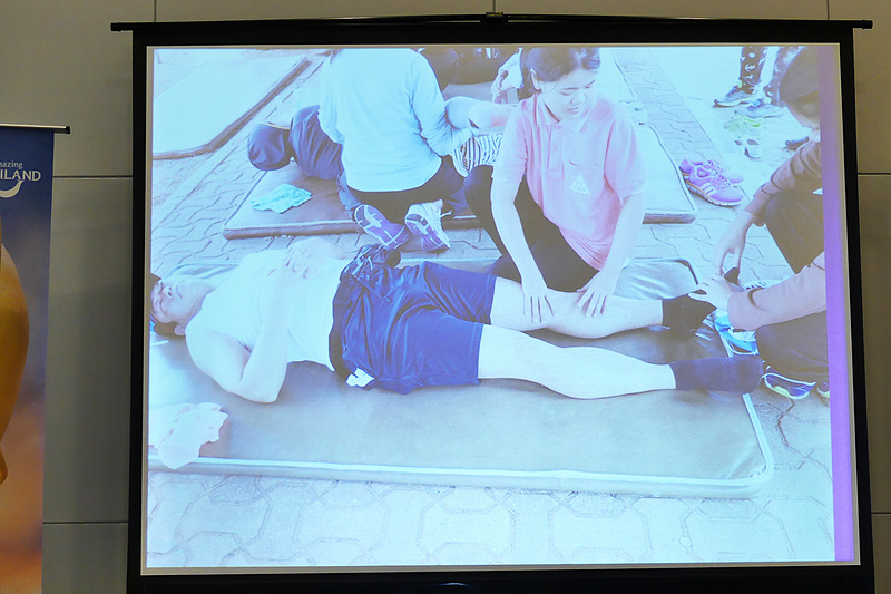 このようにマッサージを受けられる大会も