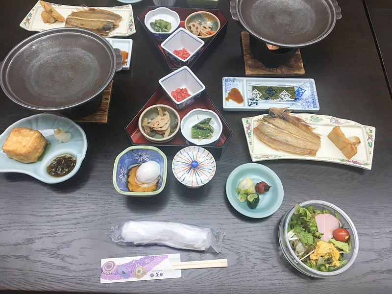 「ザ・旅館」の朝食。しっかりご飯おかわりしました
