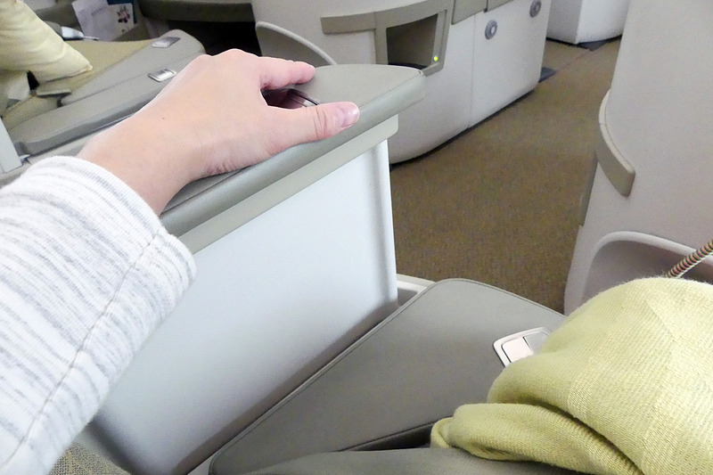 上下する肘掛け（降りるころに気付いた）