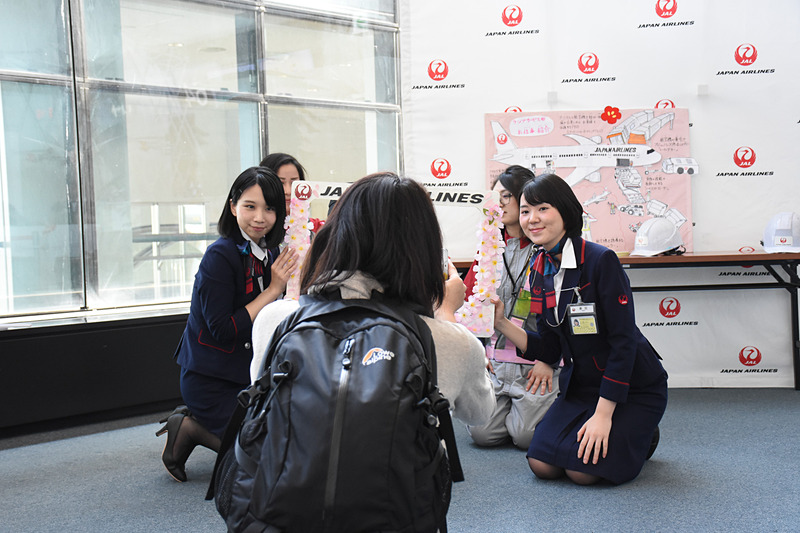 女性スタッフと記念撮影が行なえた