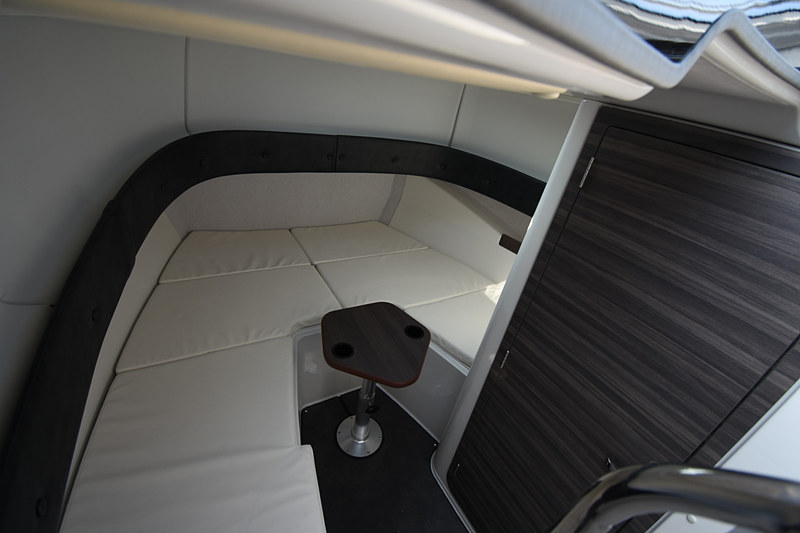 バウバース。右の扉はトイレ