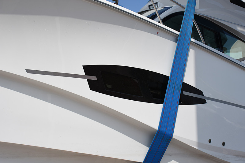 バウバースの窓。黒くなっている（ブラックアウト）のはオプション