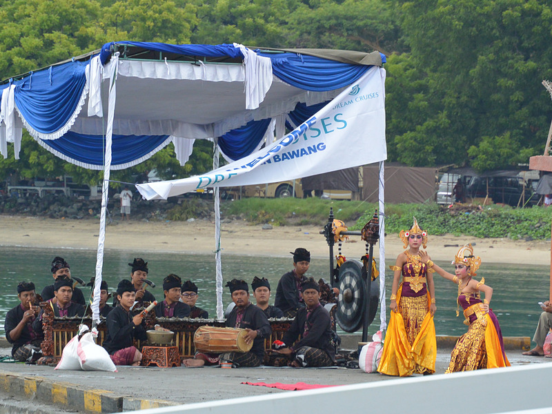 ガムランと民族舞踊と