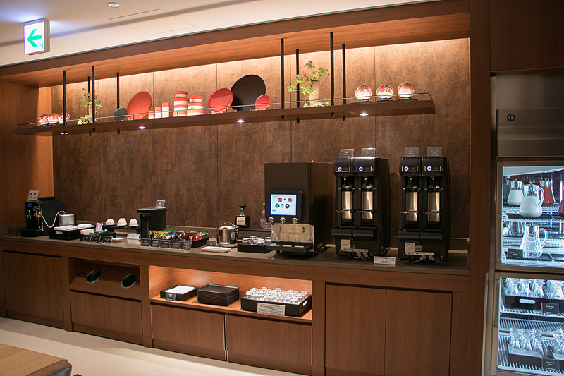 ドリンクとスナックのコーナー