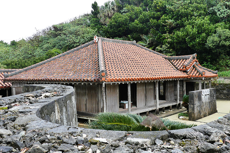 高良家。縁側がいい感じ