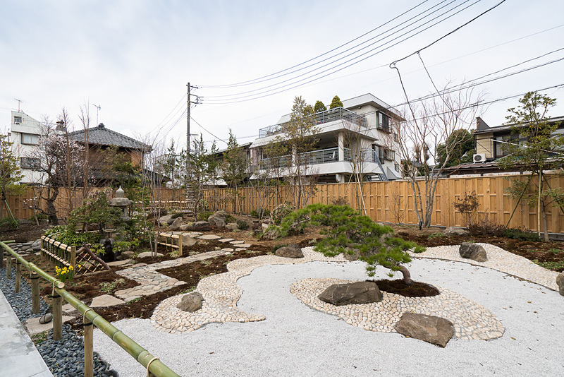 店舗の最も奥にある日本庭園全景