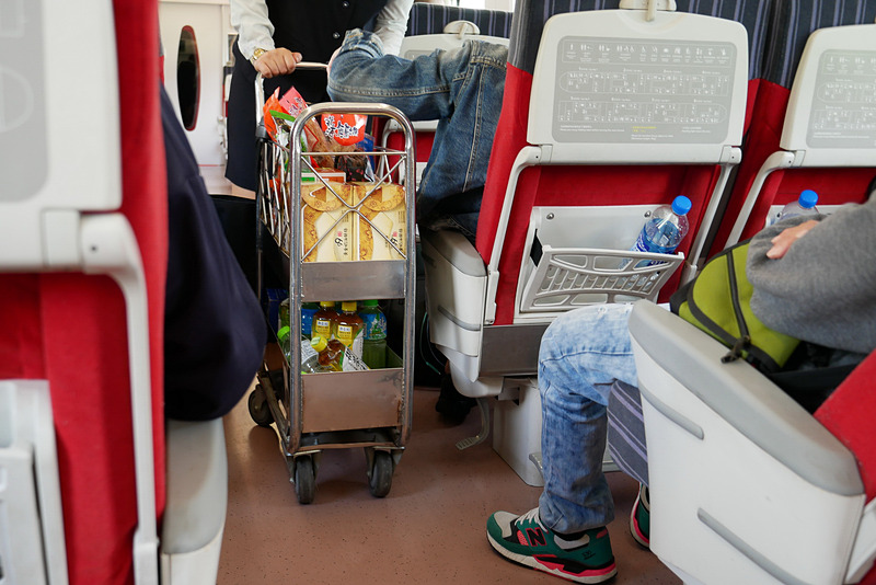 普悠瑪列車では車内販売もある