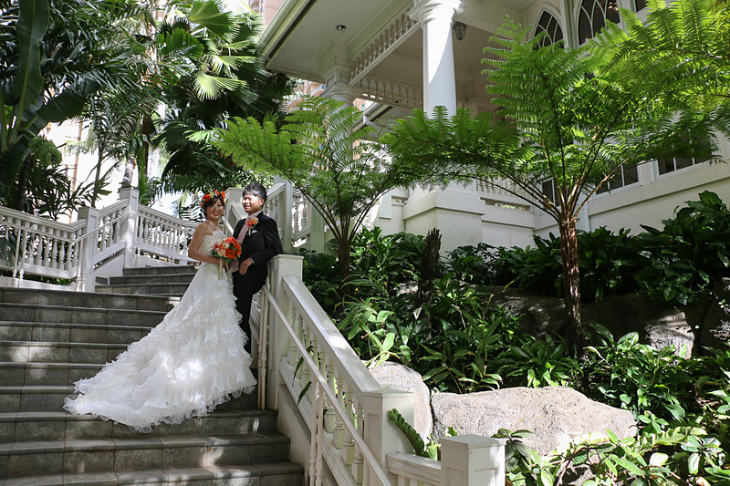 チャペル周辺のガゼボや憧れの大階段で撮影